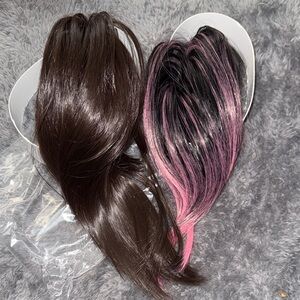 Women's clip Hair Extensions nwt